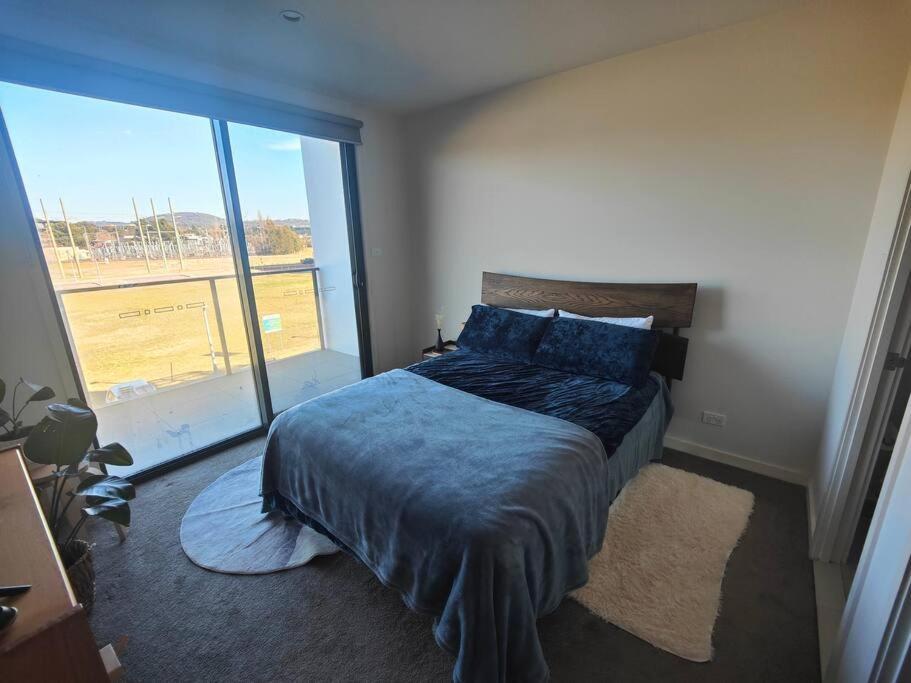 Lakeside Apartment, Walking Distance To Foreshore Kingston Exterior photo